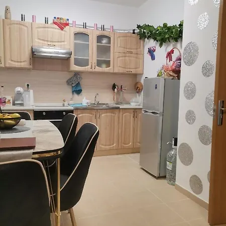 Sea Apartment *